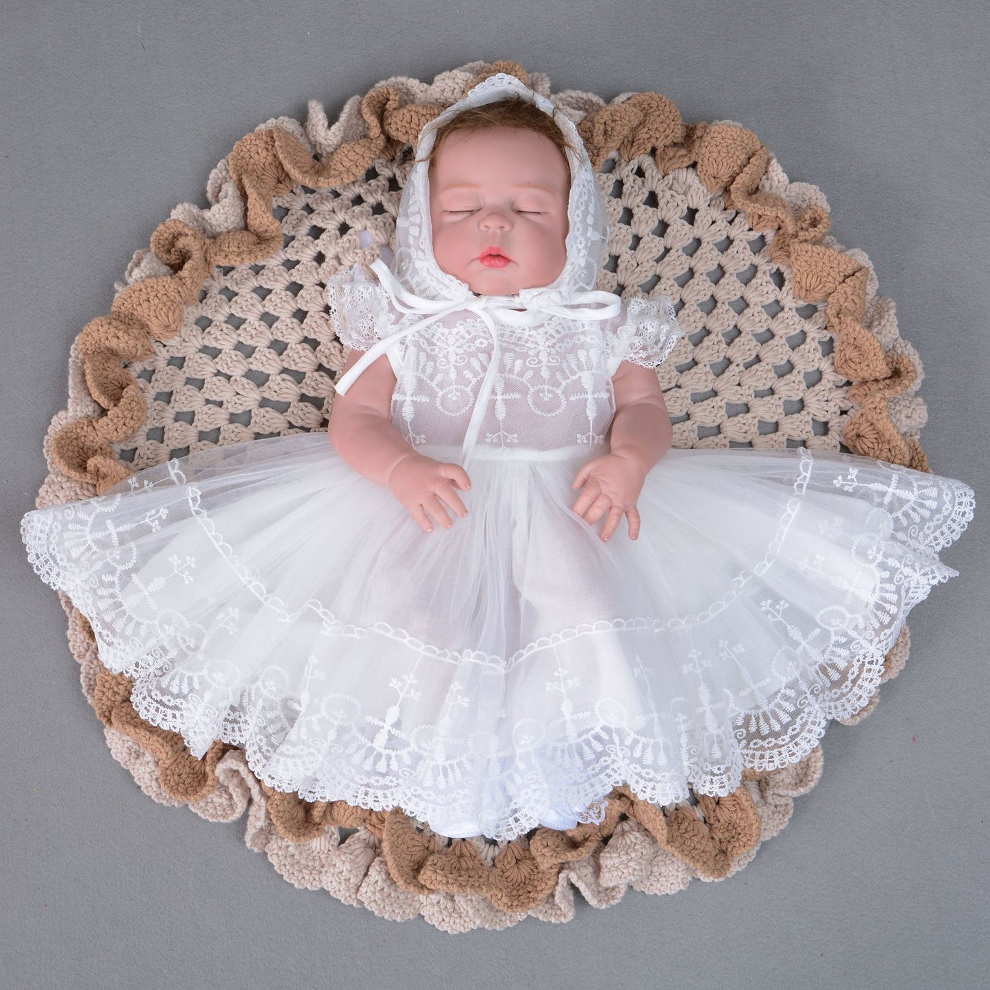 Leichtes, atmungsaktives Baby-Prinzessinnenkleid. Baby-Vollmondkleid