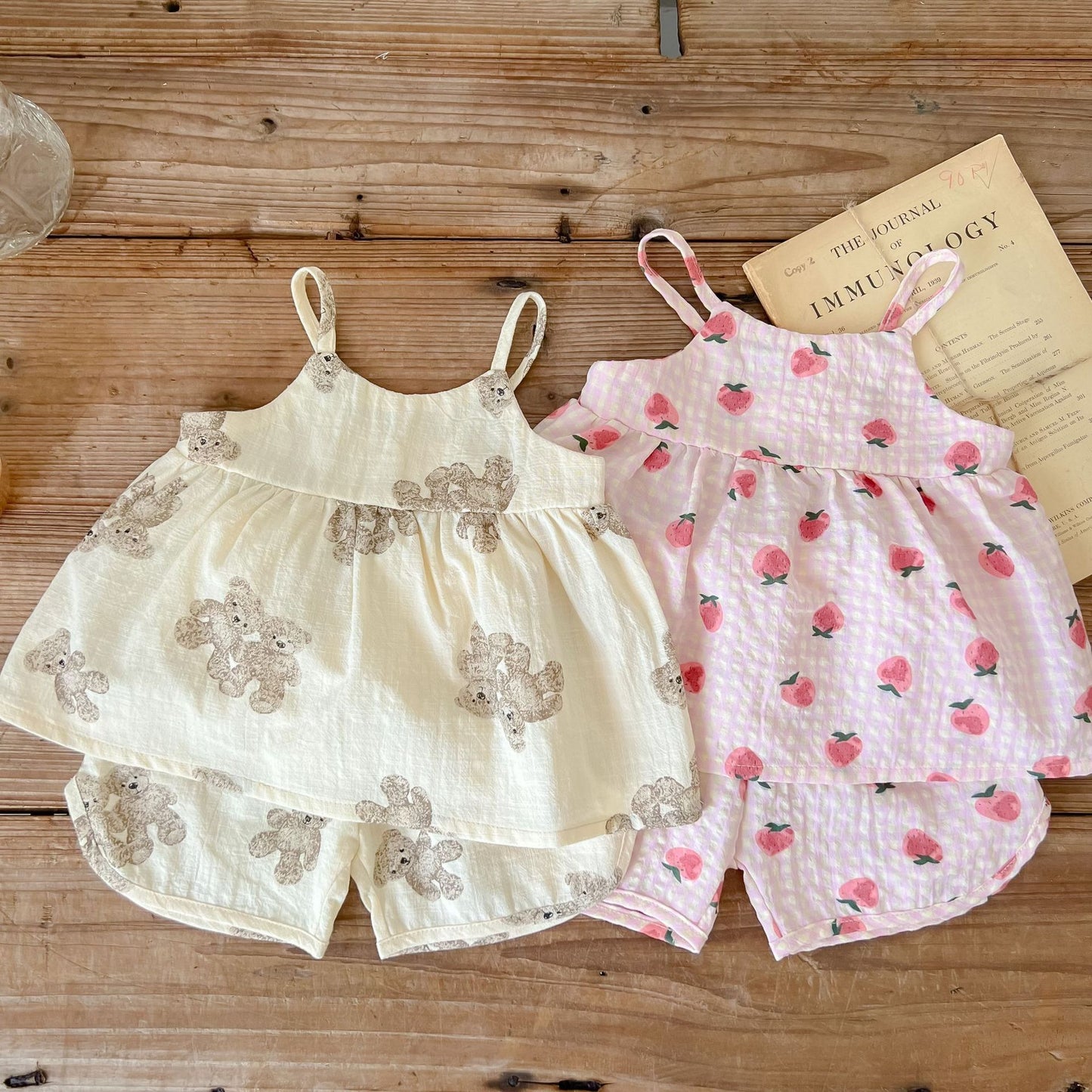 Baby Summer Full Print Bear Strawberry Sleeveless Suspender Top Shorts Two-Piece Cute Baby Summer Suit