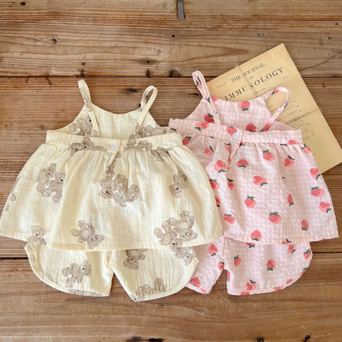 Baby Summer Full Print Bear Strawberry Sleeveless Suspender Top Shorts Two-Piece Cute Baby Summer Suit